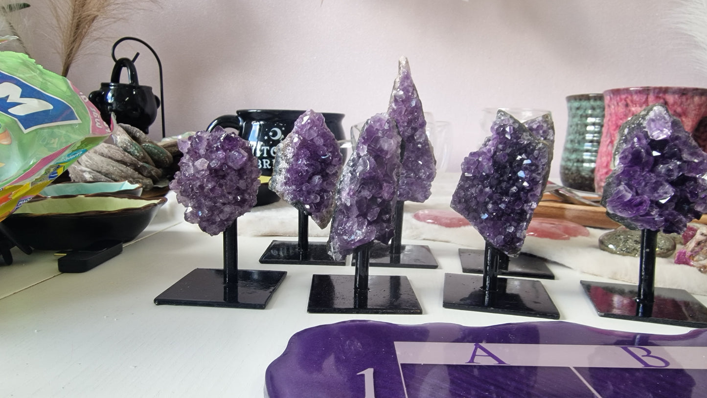 Amethyst auf Ständer